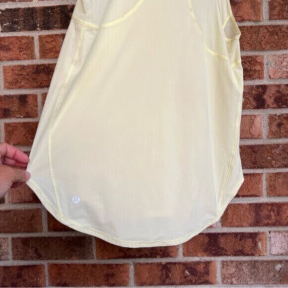 Lululemon * Athletica Sculp Tank Top size M mesh - Picture 6 of 9